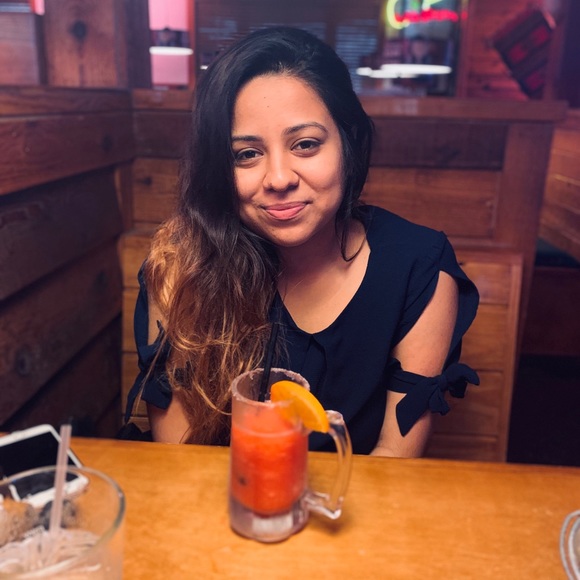 Meet your Posher, Lucy - Picture 1 of 1